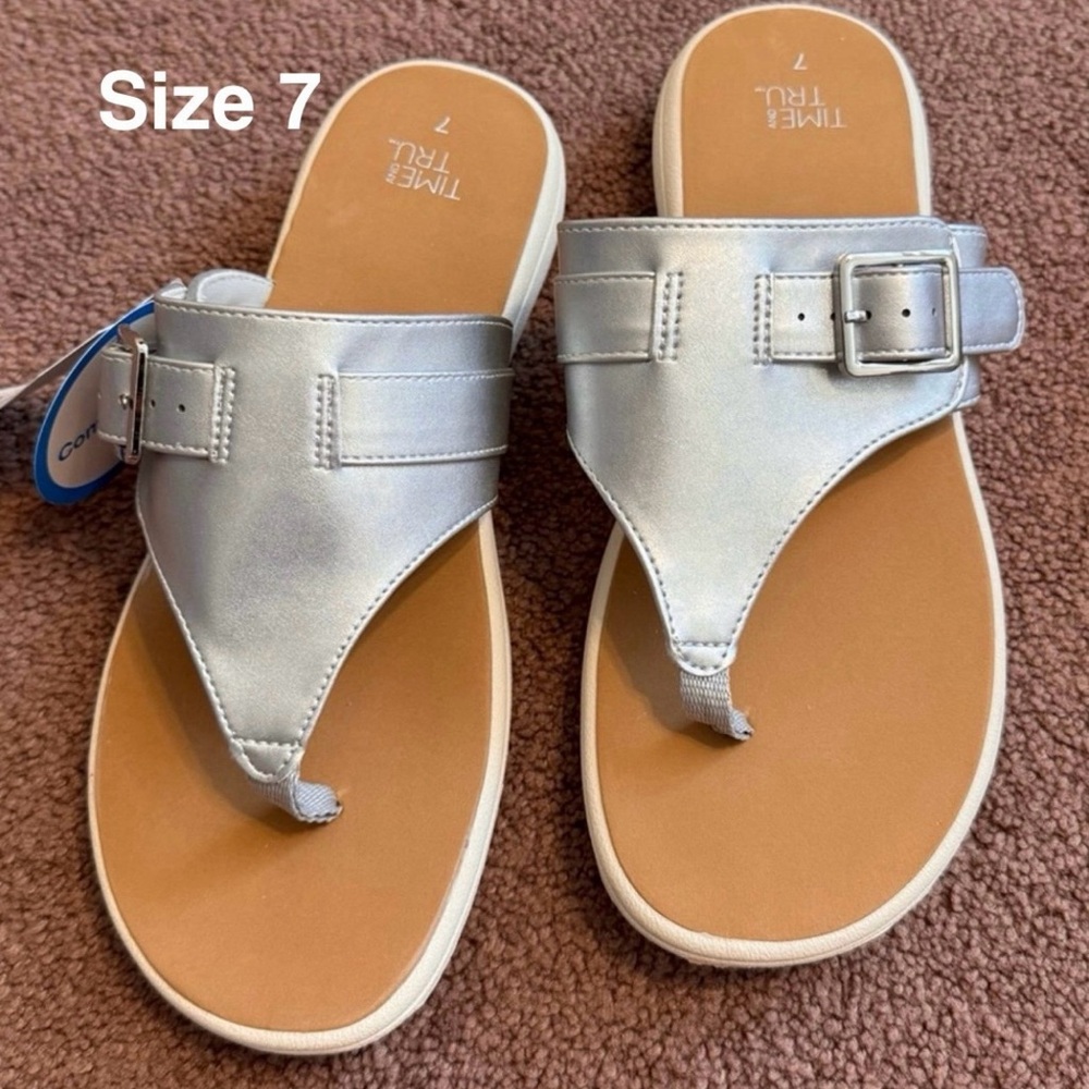 Time and Tru Women's Comfort Flip Flop Sandal
